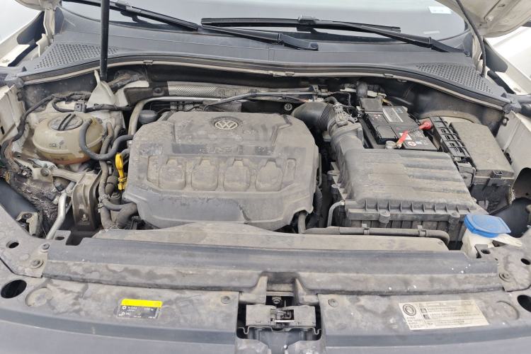 Used Volkswagen Tiguan L 2018 Revised Version 330TSI Automatic Two-Wheel Drive Trendy Edition Engine Bay