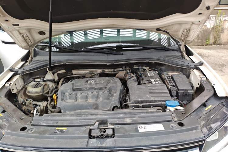 Used Volkswagen Tiguan L 2018 330TSI Automatic Two-Wheel Drive Comfort Edition Engine Bay