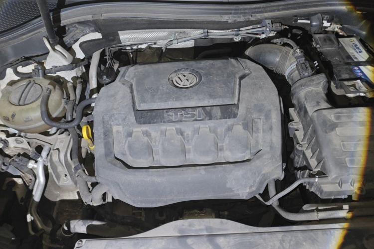 Used Volkswagen Tiguan L 2018 330TSI Automatic Two-Wheel Drive Luxury Edition Engine Bay