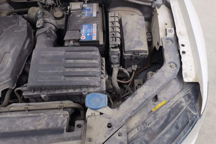 Used Volkswagen Tiguan L 2018 330TSI Automatic Two-Wheel Drive Luxury Edition Engine Bay Left
