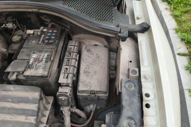 Used Volkswagen Tiguan L 2018 330TSI Automatic Two-Wheel Drive Flagship Edition Engine Bay Left