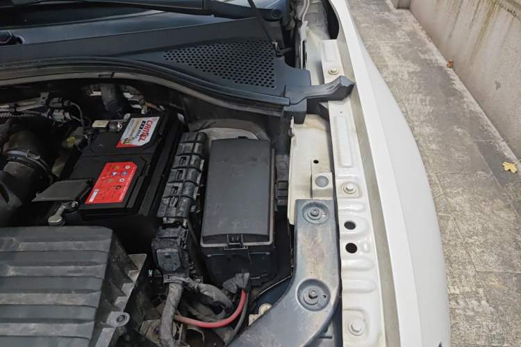 Used Volkswagen Tiguan L 2018 Facelift 330TSI Automatic Two-Wheel Drive Luxury Edition Engine Bay Left