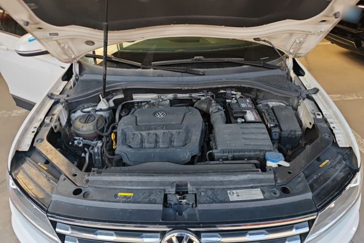 Used Volkswagen Tiguan L 2018 Facelift 330TSI Automatic Two-Wheel Drive Luxury Edition Engine Bay