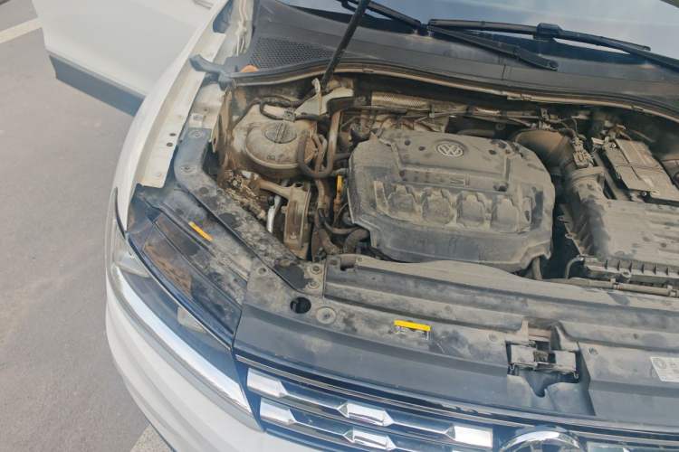 Used Volkswagen Tiguan L 2018 Facelift 330TSI Automatic Two-Wheel Drive Luxury Edition Engine Bay Right