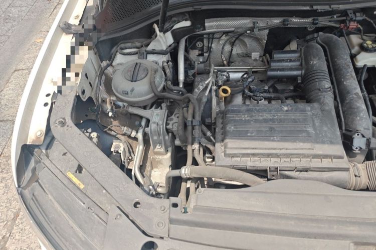 Used Volkswagen Tiguan L 2018 280TSI Automatic Two-Wheel Drive Comfort Edition Engine Bay Right