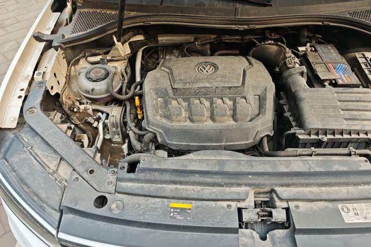 Used Volkswagen Tiguan L 2018 Revised 330TSI Automatic Two-Wheel Drive Flagship Edition Engine Bay Right