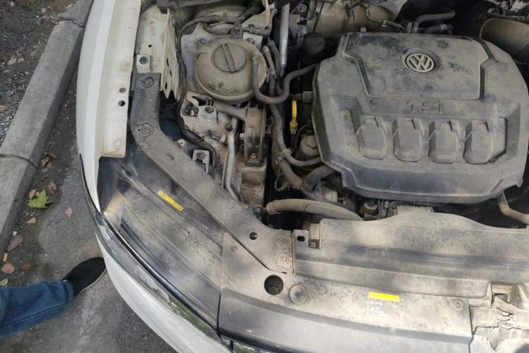 Used Volkswagen Tiguan L 2018 330TSI Automatic Two-Wheel Drive Luxury Edition Engine Bay Right