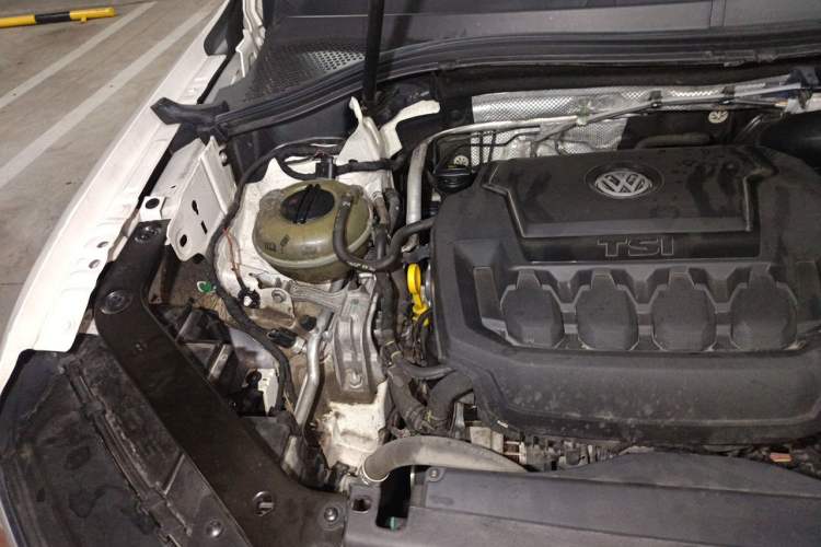 Used Volkswagen Tiguan L 2018 330TSI Automatic Two-Wheel Drive Flagship Edition Engine Bay Right