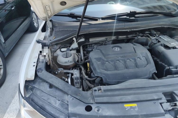 Used Volkswagen Tiguan L 2018 Revised Version 330TSI Automatic Two-Wheel Drive Trendy Edition Engine Bay Right