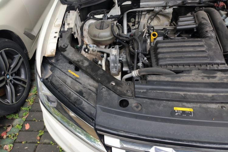 Used Volkswagen Tiguan L 2018 280TSI Automatic Two-Wheel Drive Comfort Edition Engine Bay Right