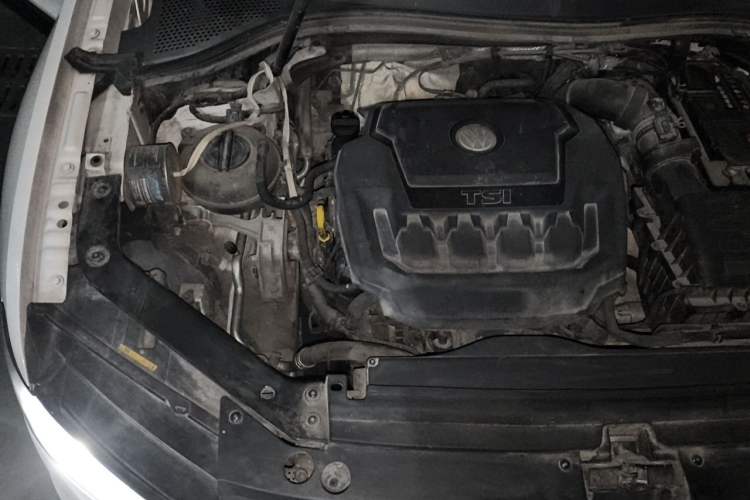 Used Volkswagen Tiguan L 2018 330TSI Automatic Two-Wheel Drive Luxury Edition Engine Bay Right