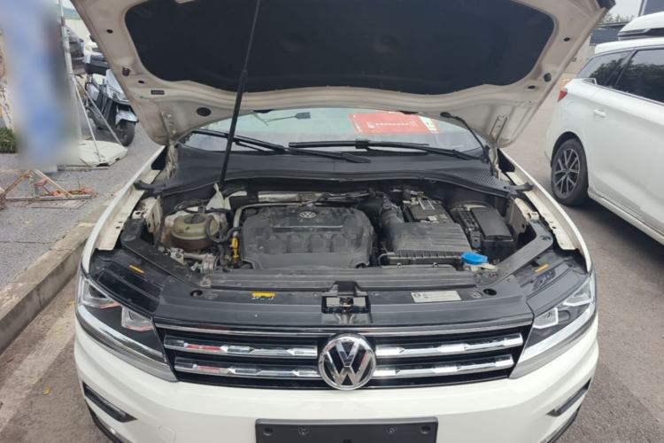Used Volkswagen Tiguan L 2018 Facelift 330TSI Automatic Two-Wheel Drive Luxury Edition Engine Bay