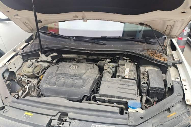 Used Volkswagen Tiguan L 2018 330TSI Automatic Two-Wheel Drive Comfort Edition Engine Bay