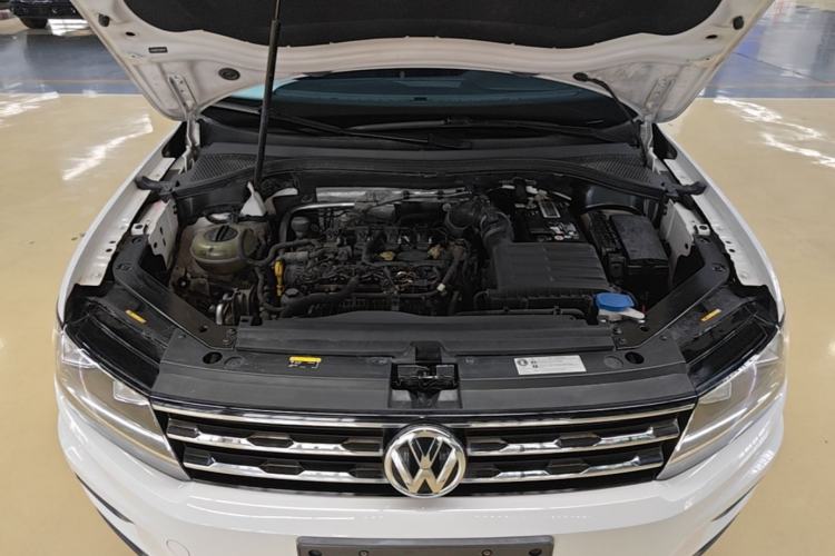 Used Volkswagen Tiguan L 2018 Facelift 330TSI Automatic Two-Wheel Drive Luxury Edition Engine Bay