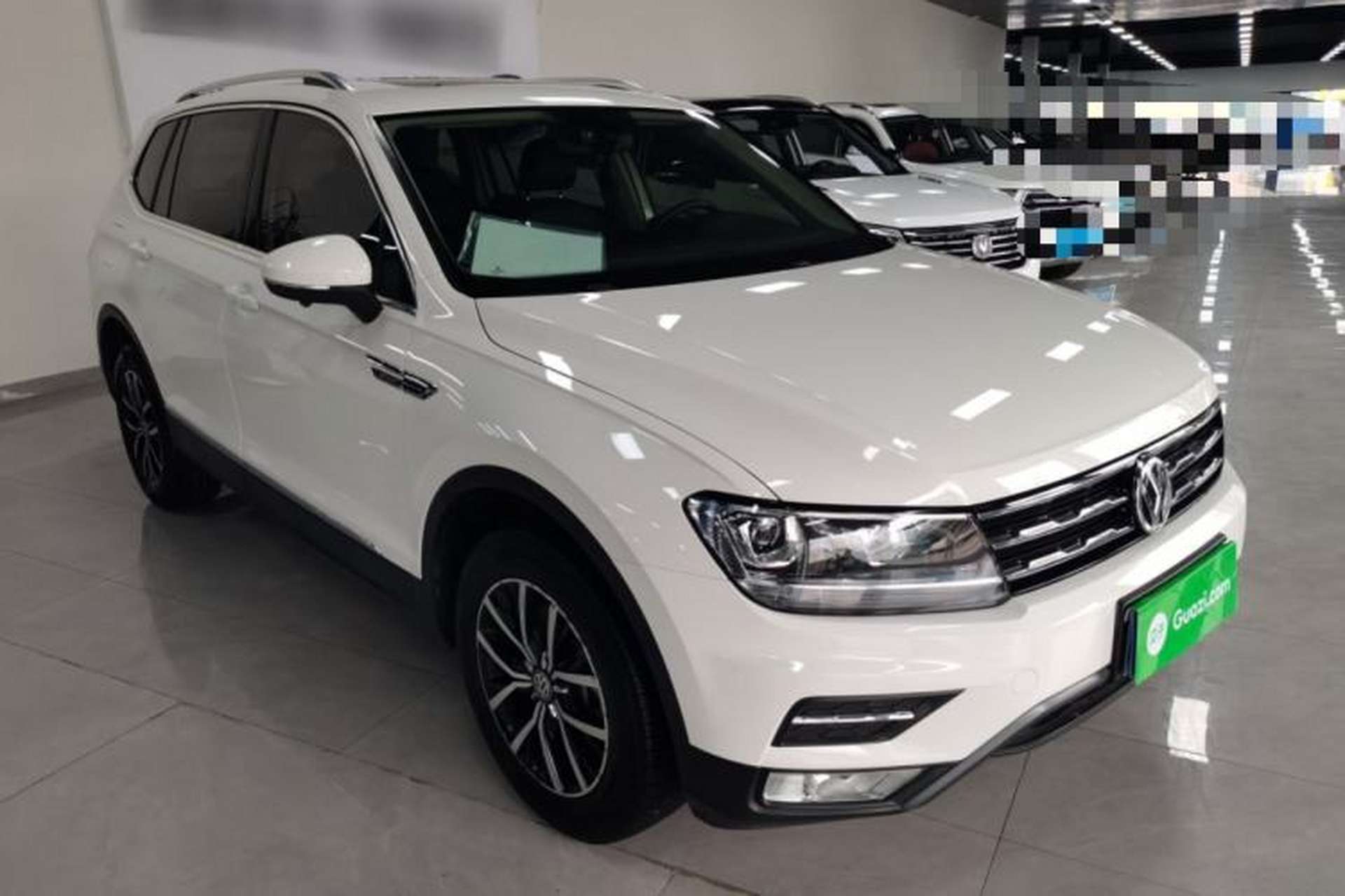 Used Volkswagen Tiguan L 2018 330TSI Automatic Two-Wheel Drive Luxury Edition Exterior 1