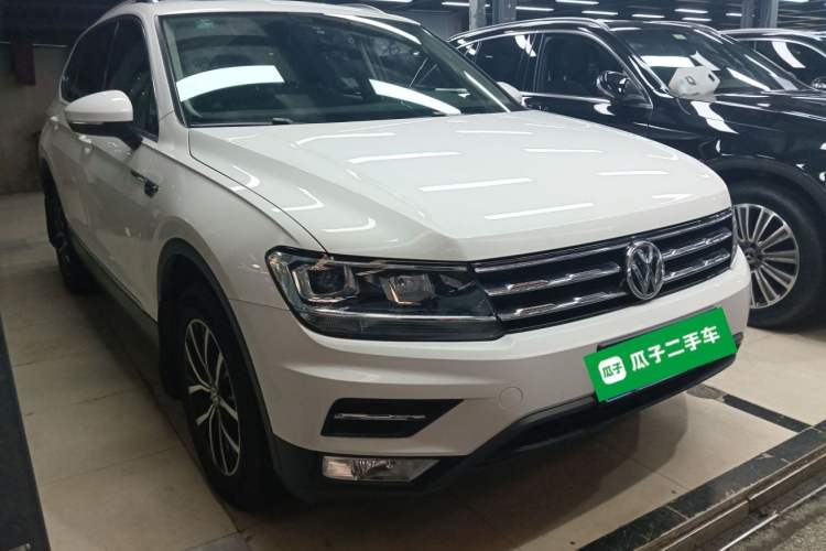 Used Volkswagen Tiguan L 2018 330TSI Automatic Two-Wheel Drive Luxury Edition Exterior 1