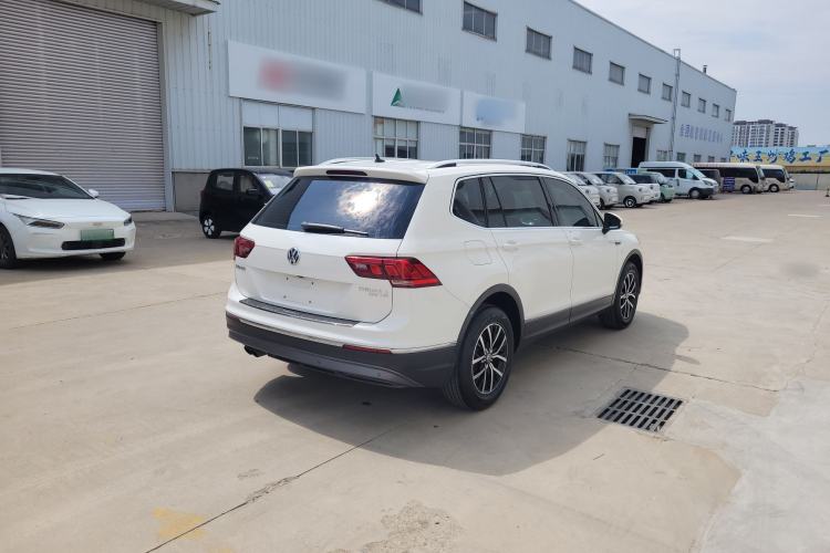 Used Volkswagen Tiguan L 2018 330TSI Automatic Two-Wheel Drive Luxury Edition Exterior 10