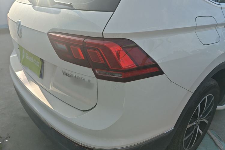 Used Volkswagen Tiguan L 2018 Facelift 330TSI Automatic Two-Wheel Drive Luxury Edition Exterior 3
