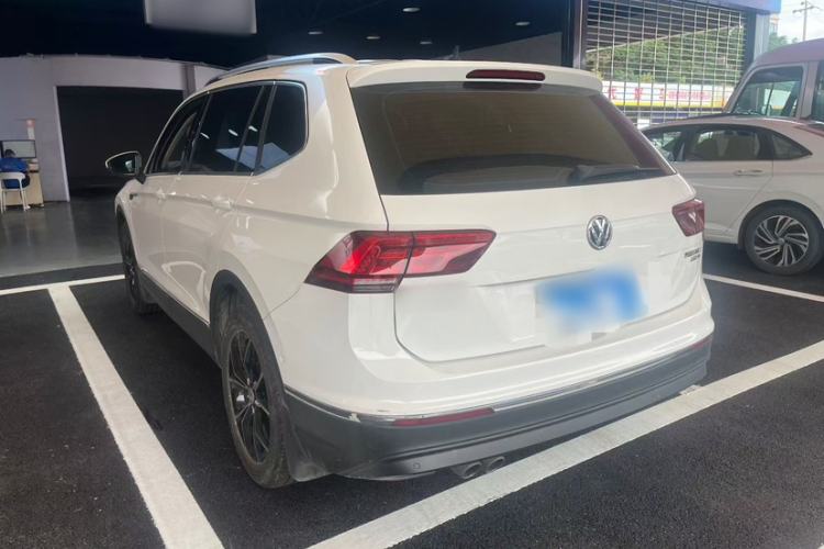Used Volkswagen Tiguan L 2018 330TSI Automatic Two-Wheel Drive Flagship Edition Exterior 3