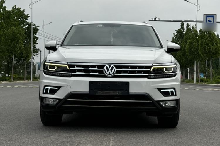 Used Volkswagen Tiguan L 2018 330TSI Automatic Two-Wheel Drive Flagship Edition Exterior 4