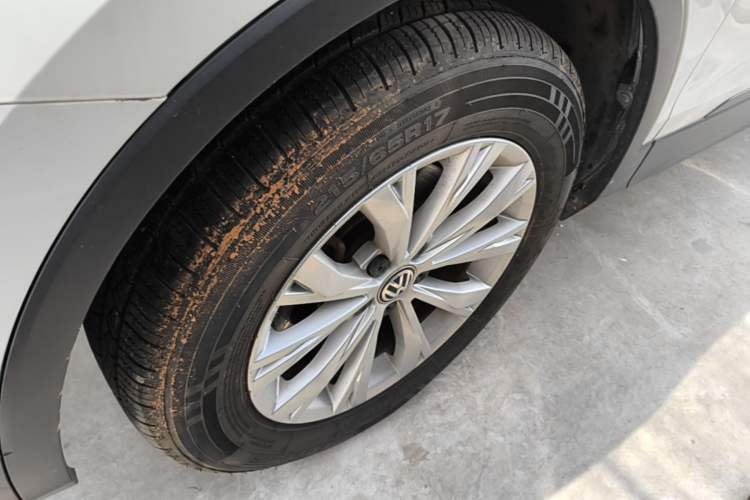 Used Volkswagen Tiguan L 2018 330TSI Automatic Two-Wheel Drive Luxury Edition Exterior 4