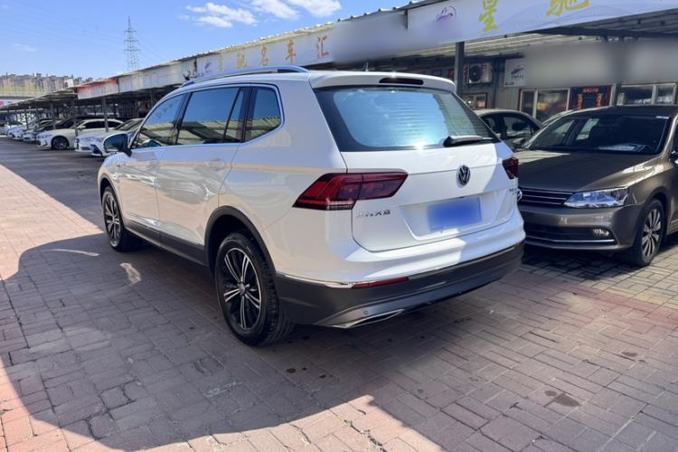 Used Volkswagen Tiguan L 2018 380TSI Automatic All-Wheel Drive Luxury Edition Exterior 4