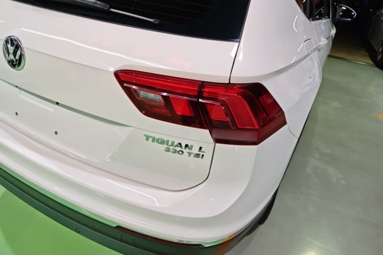 Used Volkswagen Tiguan L 2018 330TSI Automatic Two-Wheel Drive Luxury Edition Exterior 6