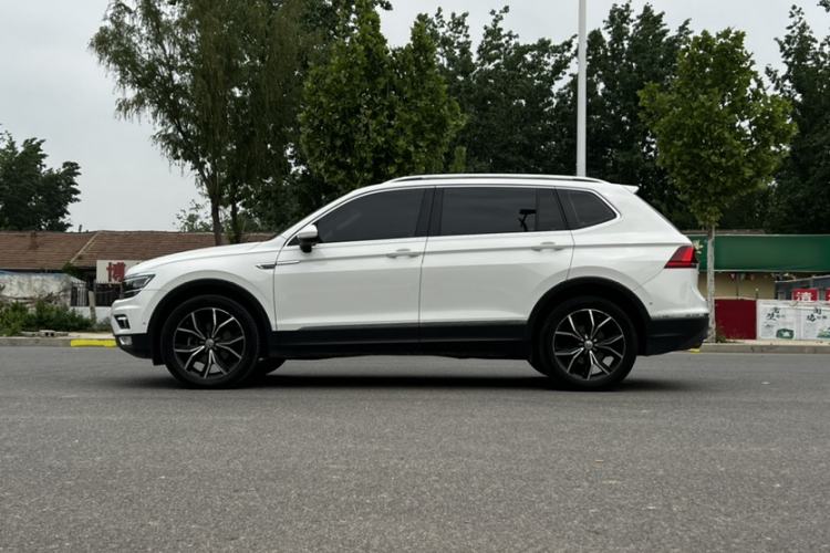Used Volkswagen Tiguan L 2018 330TSI Automatic Two-Wheel Drive Flagship Edition Exterior 7