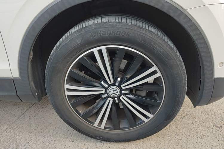 Used Volkswagen Tiguan L 2018 330TSI Automatic Two-Wheel Drive Flagship Edition Exterior 7