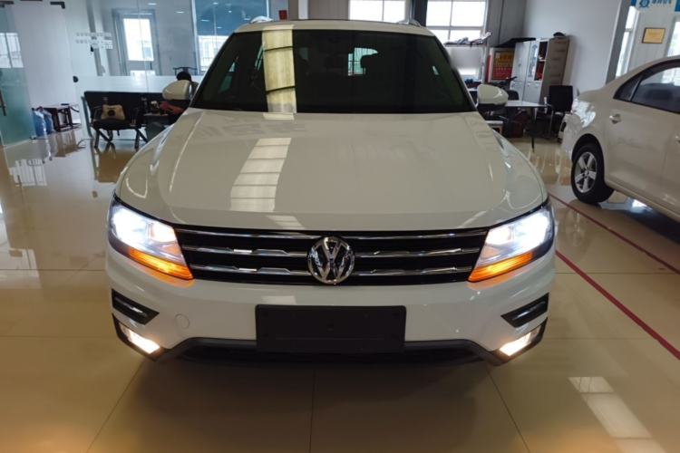 Used Volkswagen Tiguan L 2018 330TSI Automatic Two-Wheel Drive Luxury Edition Front