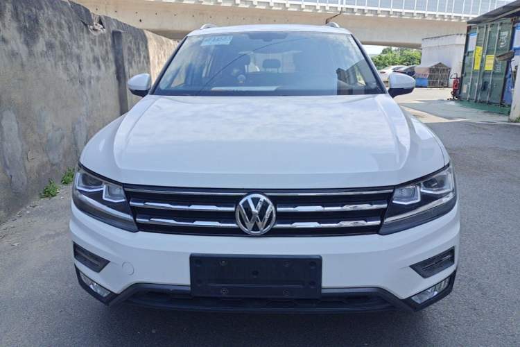 Used Volkswagen Tiguan L 2018 330TSI Automatic Two-Wheel Drive Luxury Edition Front