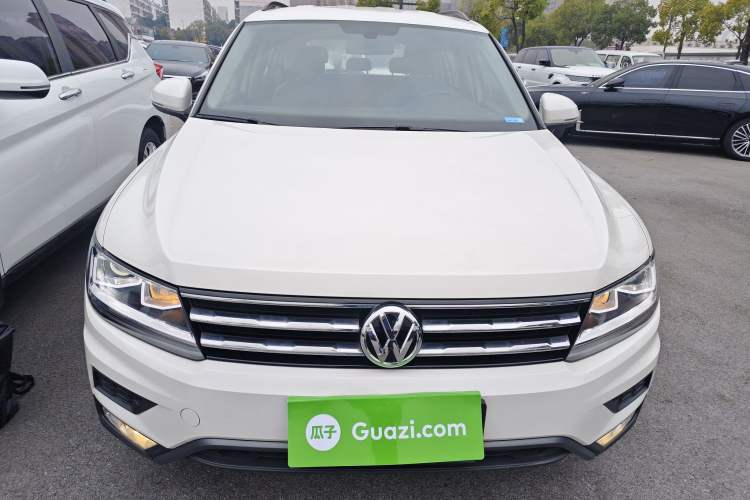 Used Volkswagen Tiguan L 2018 Revised Version 330TSI Automatic Two-Wheel Drive Trendy Edition Front