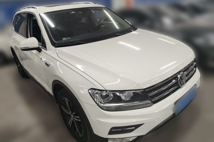 Used Volkswagen Tiguan L 2018 Revised Version 330TSI Automatic Two-Wheel Drive Comfort Edition Front Right 45 Deg