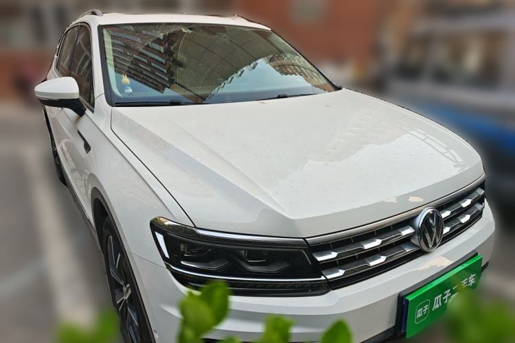 Used Volkswagen Tiguan L 2018 Revised 330TSI Automatic Two-Wheel Drive Flagship Edition Front Right 45 Deg