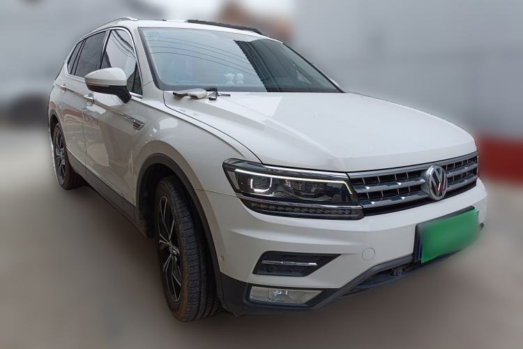Used Volkswagen Tiguan L 2018 330TSI Automatic Two-Wheel Drive Flagship Edition Front Right 45 Deg