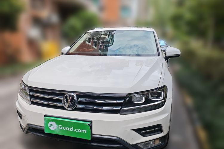 Used Volkswagen Tiguan L 2018 Facelift 330TSI Automatic Two-Wheel Drive Luxury Edition Front