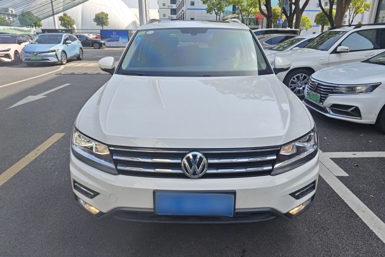 Used Volkswagen Tiguan L 2018 330TSI Automatic Two-Wheel Drive Luxury Edition Front