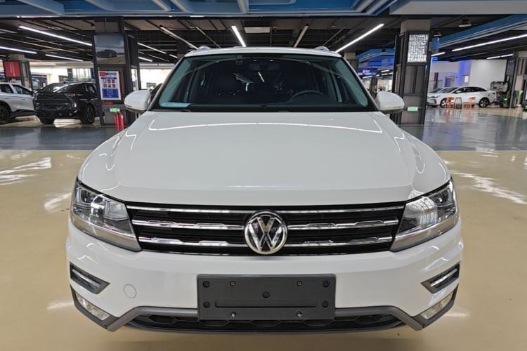 Used Volkswagen Tiguan L 2018 Facelift 330TSI Automatic Two-Wheel Drive Luxury Edition Front