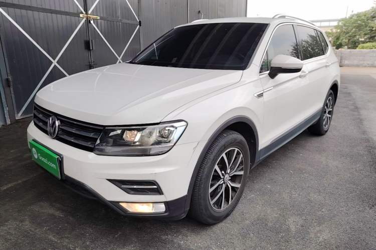 Used Volkswagen Tiguan L 2018 330TSI Automatic Two-Wheel Drive Luxury Edition Guazi used car, China used car export, Used car for sale, Used  cars, Cheapest cars for sale