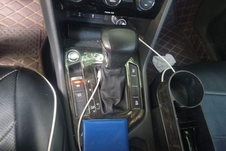 Used Volkswagen Tiguan L 2018 330TSI Automatic Two-Wheel Drive Luxury Edition Gear Lever