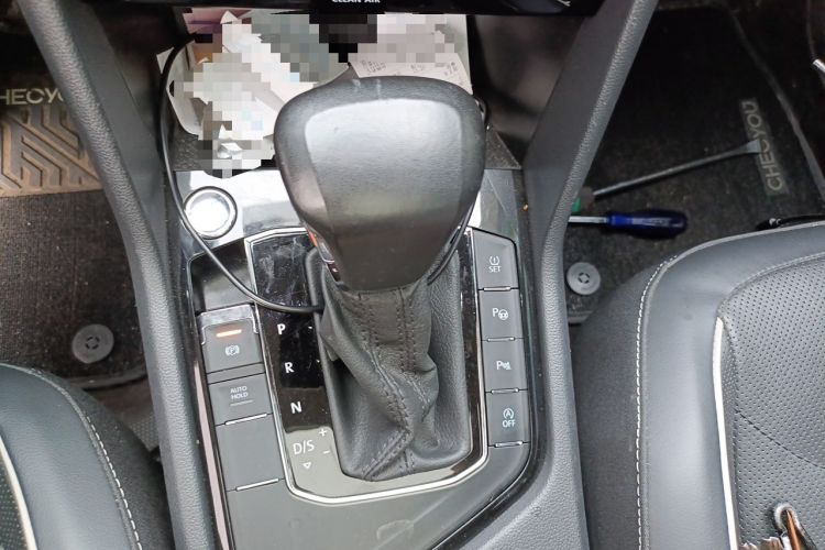Used Volkswagen Tiguan L 2018 330TSI Automatic Two-Wheel Drive Flagship Edition Gear Lever