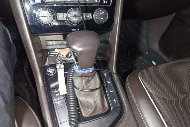 Used Volkswagen Tiguan L 2018 330TSI Automatic Two-Wheel Drive Flagship Edition Gear Lever
