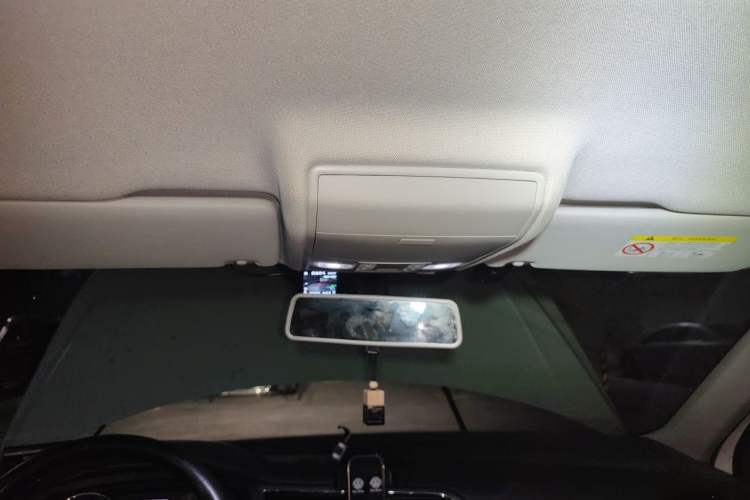 Used Volkswagen Tiguan L 2018 330TSI Automatic Two-Wheel Drive Luxury Edition Headliner