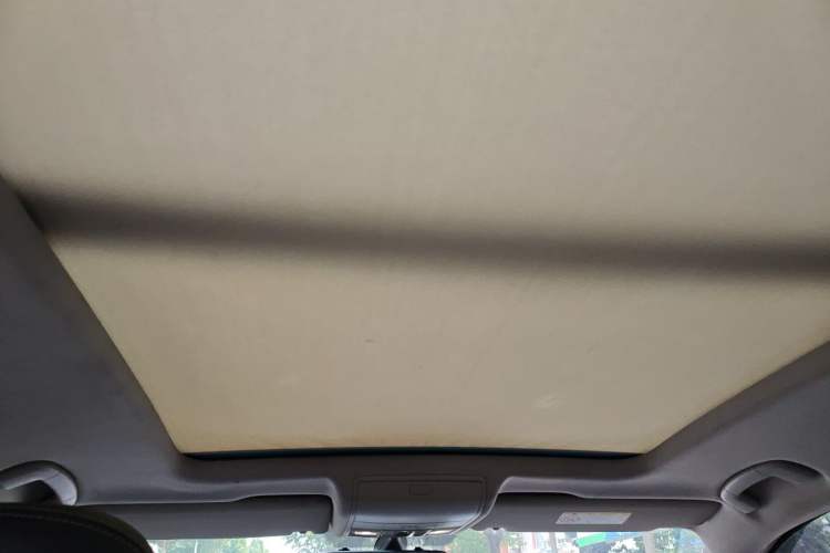 Used Volkswagen Tiguan L 2018 Facelift 330TSI Automatic Two-Wheel Drive Luxury Edition Headliner