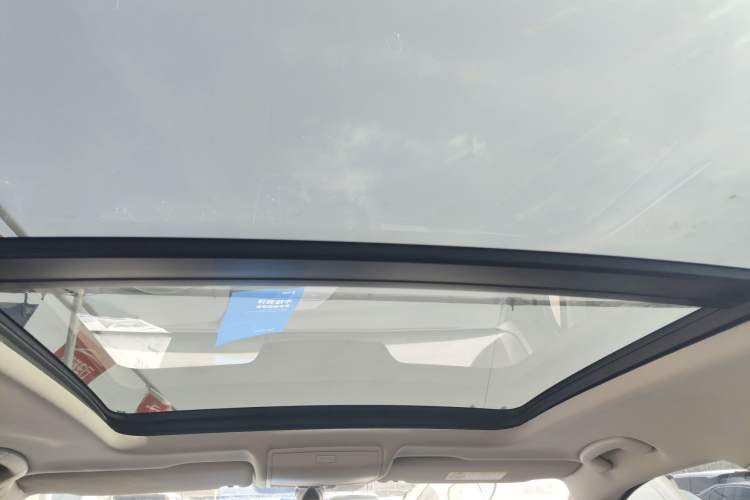 Used Volkswagen Tiguan L 2018 330TSI Automatic Two-Wheel Drive Luxury Edition Headliner