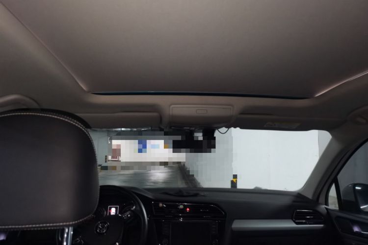 Used Volkswagen Tiguan L 2018 330TSI Automatic Two-Wheel Drive Luxury Edition Headliner