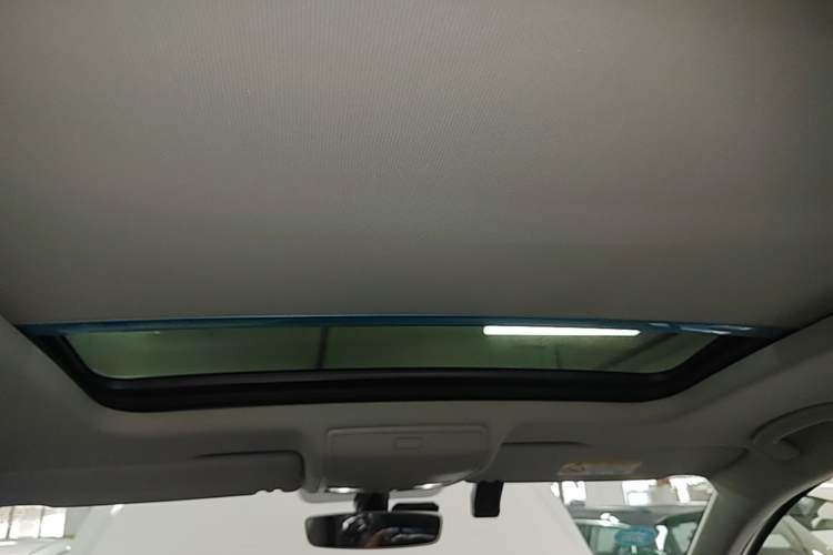 Used Volkswagen Tiguan L 2018 Revised Version 380TSI Automatic All-Wheel Drive Flagship Edition Headliner