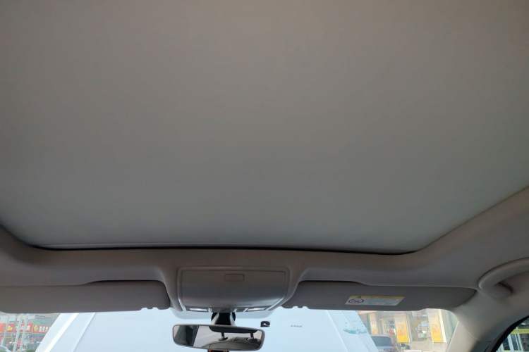Used Volkswagen Tiguan L 2018 Facelift 330TSI Automatic Two-Wheel Drive Luxury Edition Headliner