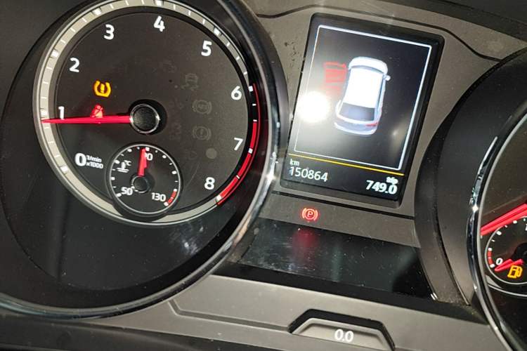Used Volkswagen Tiguan L 2018 330TSI Automatic Two-Wheel Drive Comfort Edition Instrument Cluster