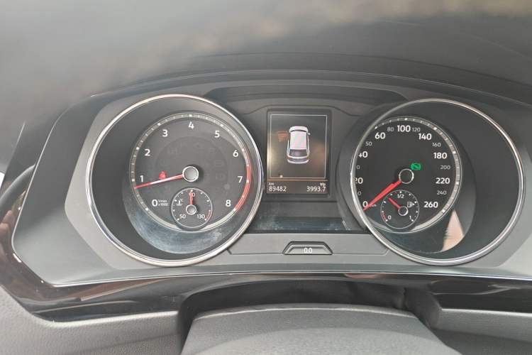 Used Volkswagen Tiguan L 2018 280TSI Automatic Two-Wheel Drive Comfort Edition Instrument Cluster